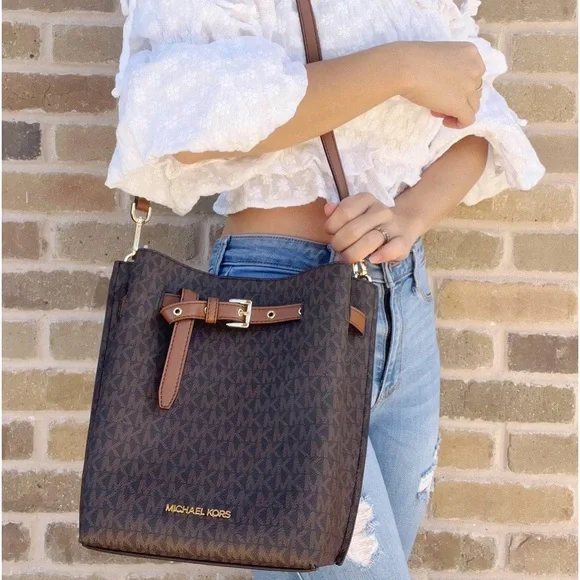 Michael Kors Emilia Drawstring Bucket Bag Crossbody Signature Brown MK - Picture 2 of 3